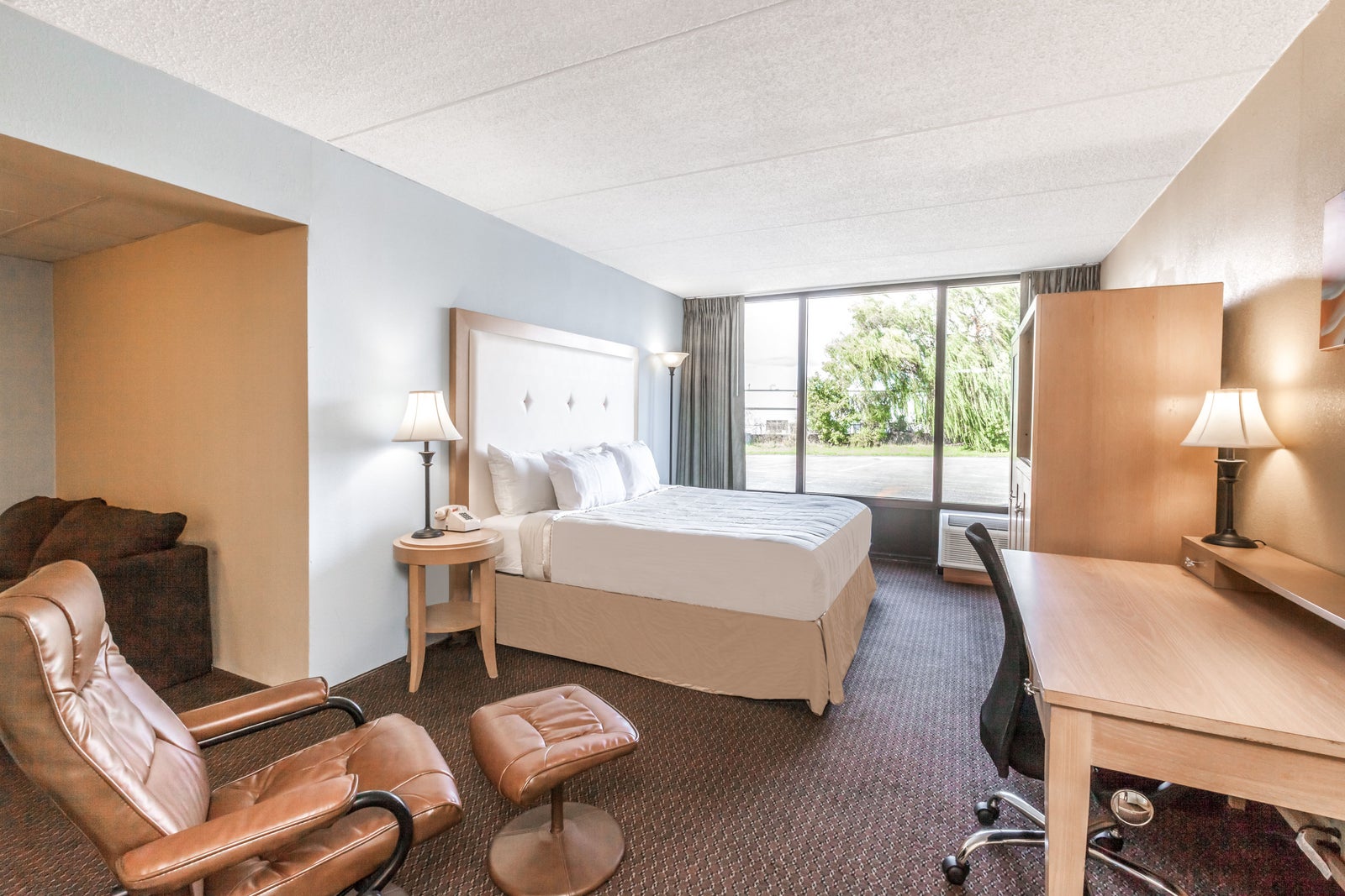 1 Double Bed Room