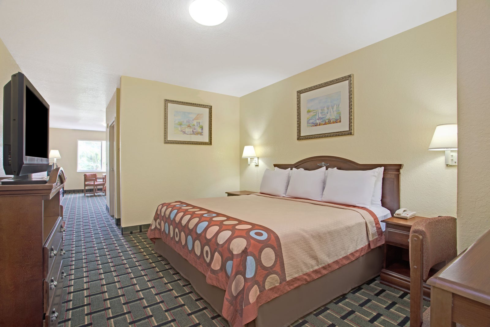 1 King Bed Suite