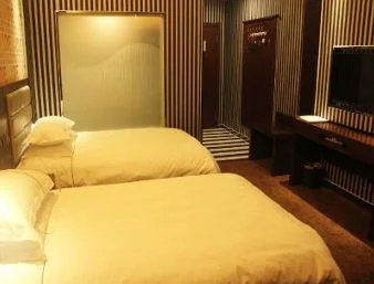 Twin Bed Room