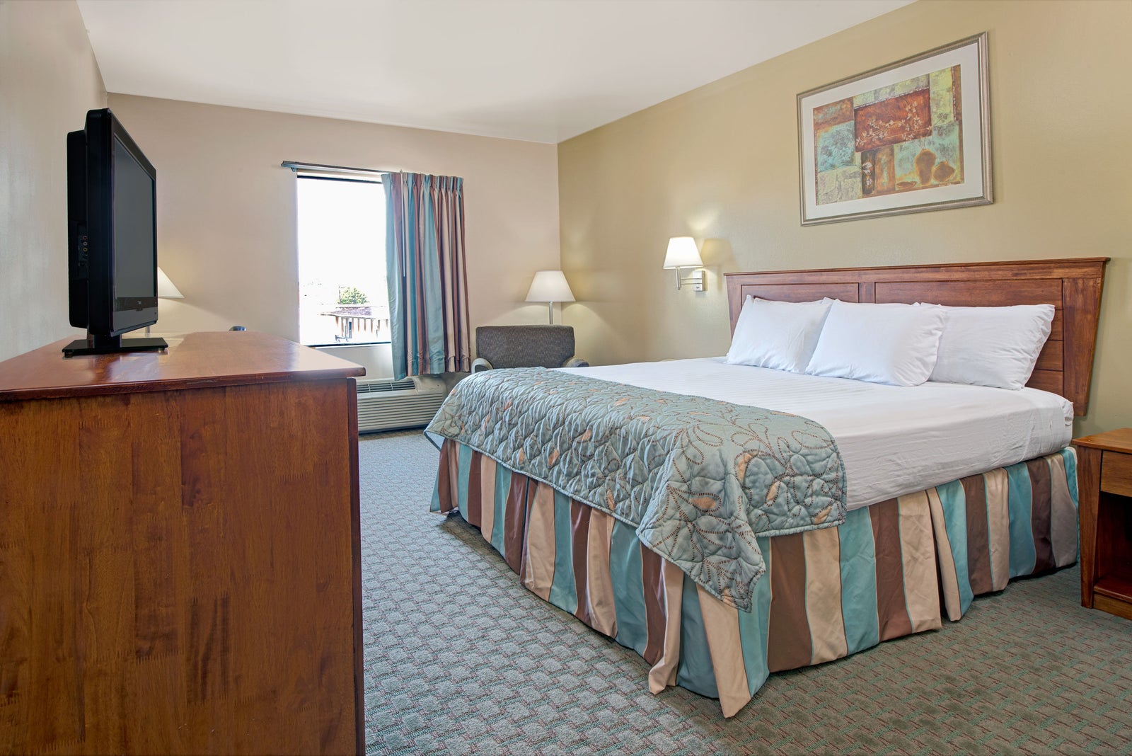 One King Bed Room
