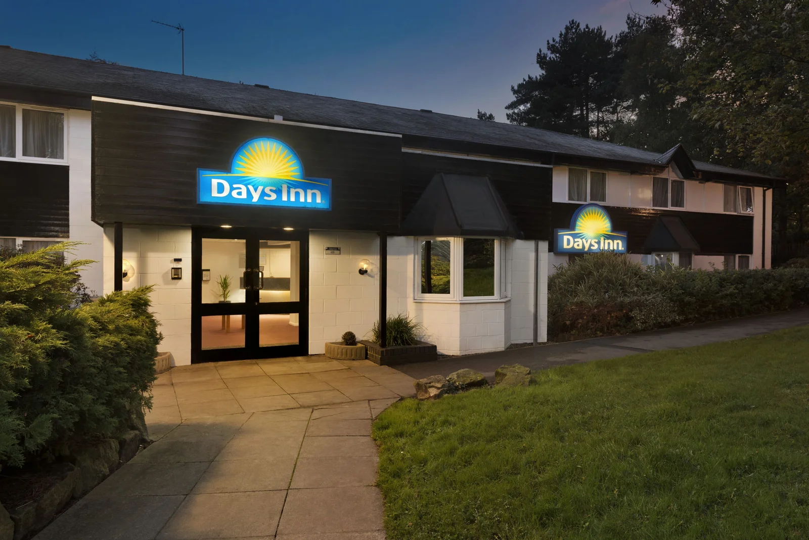 Days Inn Fleet M3