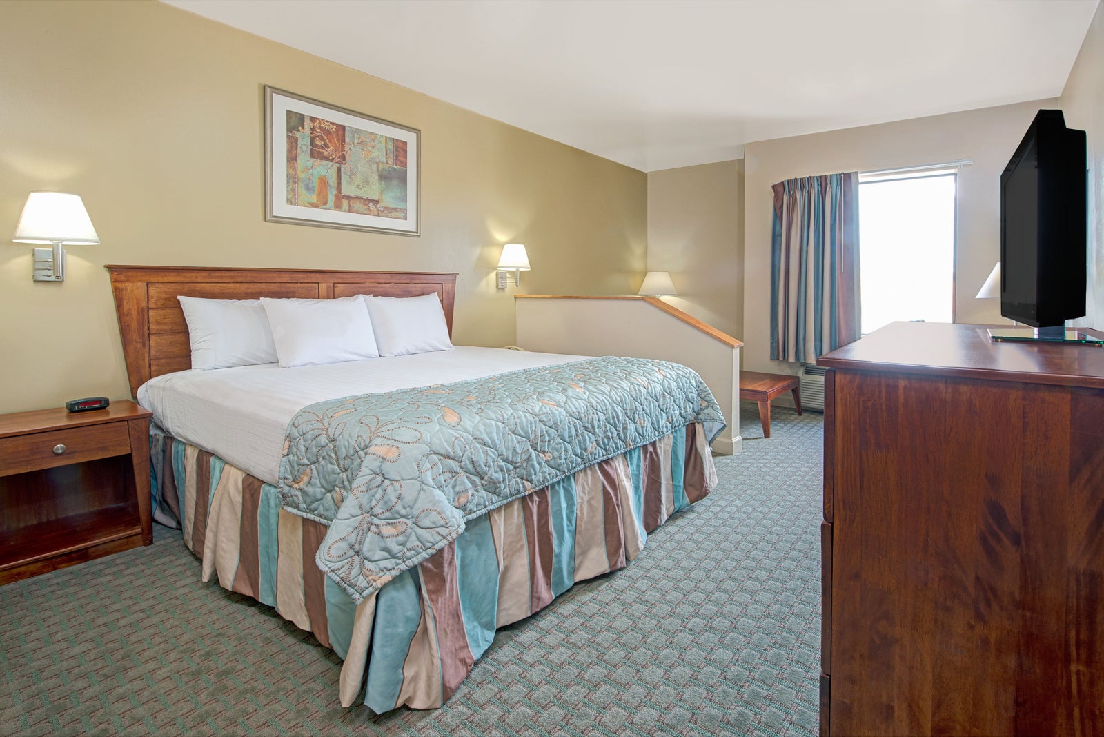 One King Bed Suite