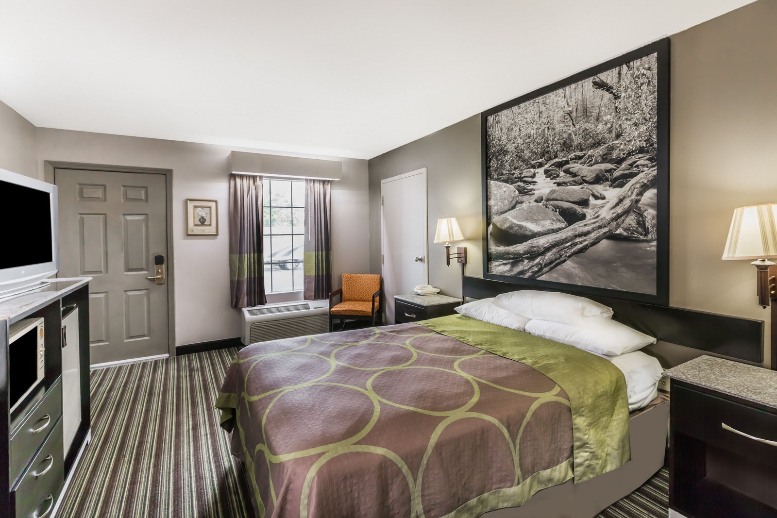 1 Double Bed Room