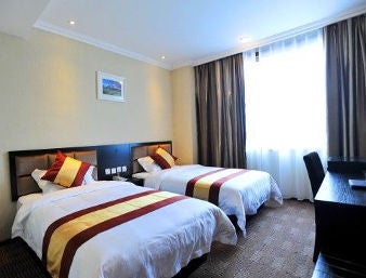 Twin Bedroom