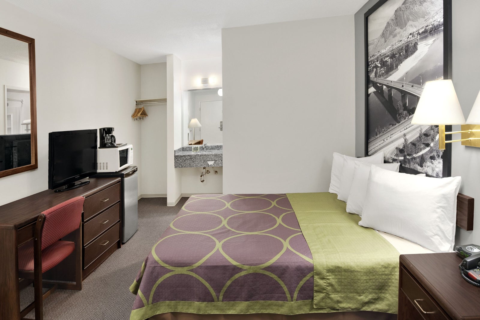 Standard One Queen Bed Room