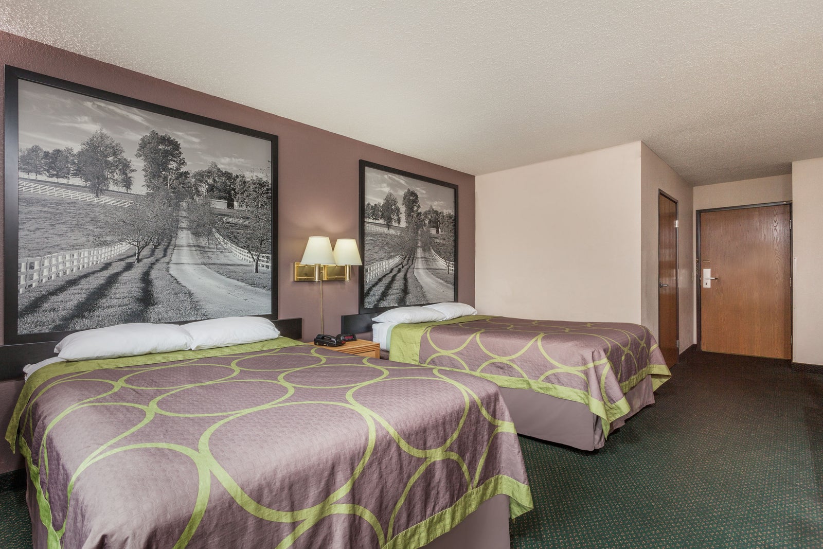 2 Queen Bed Room