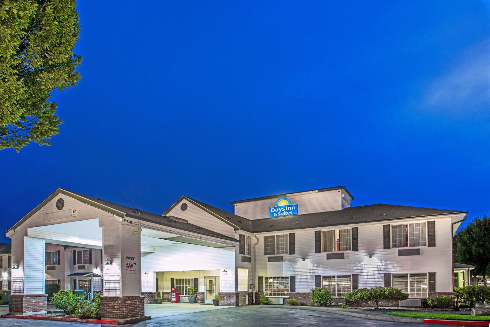 Welcome to the Days Inn & Suites Gresham