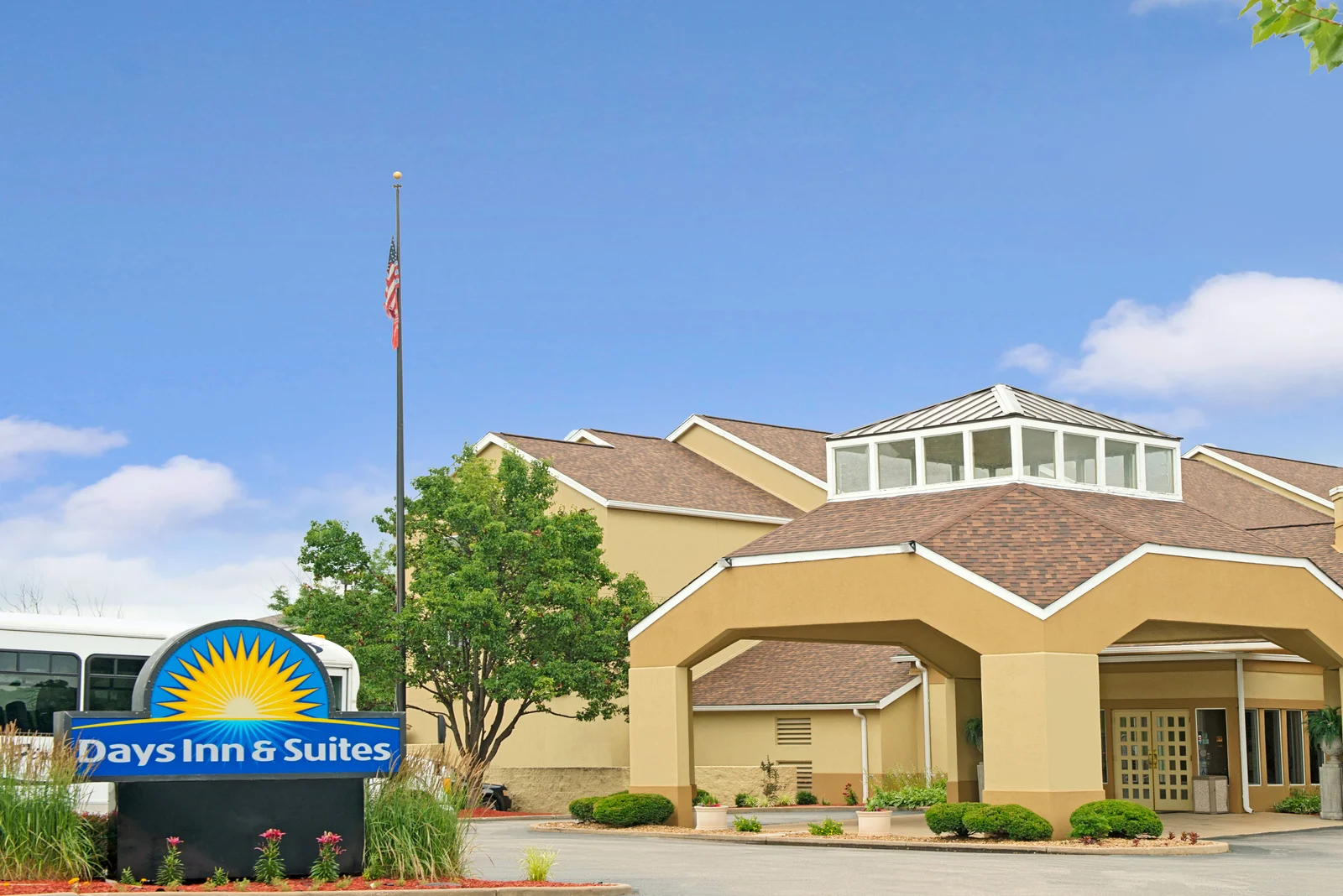 Welcome to the Days Inn St Louis/Westport, MO