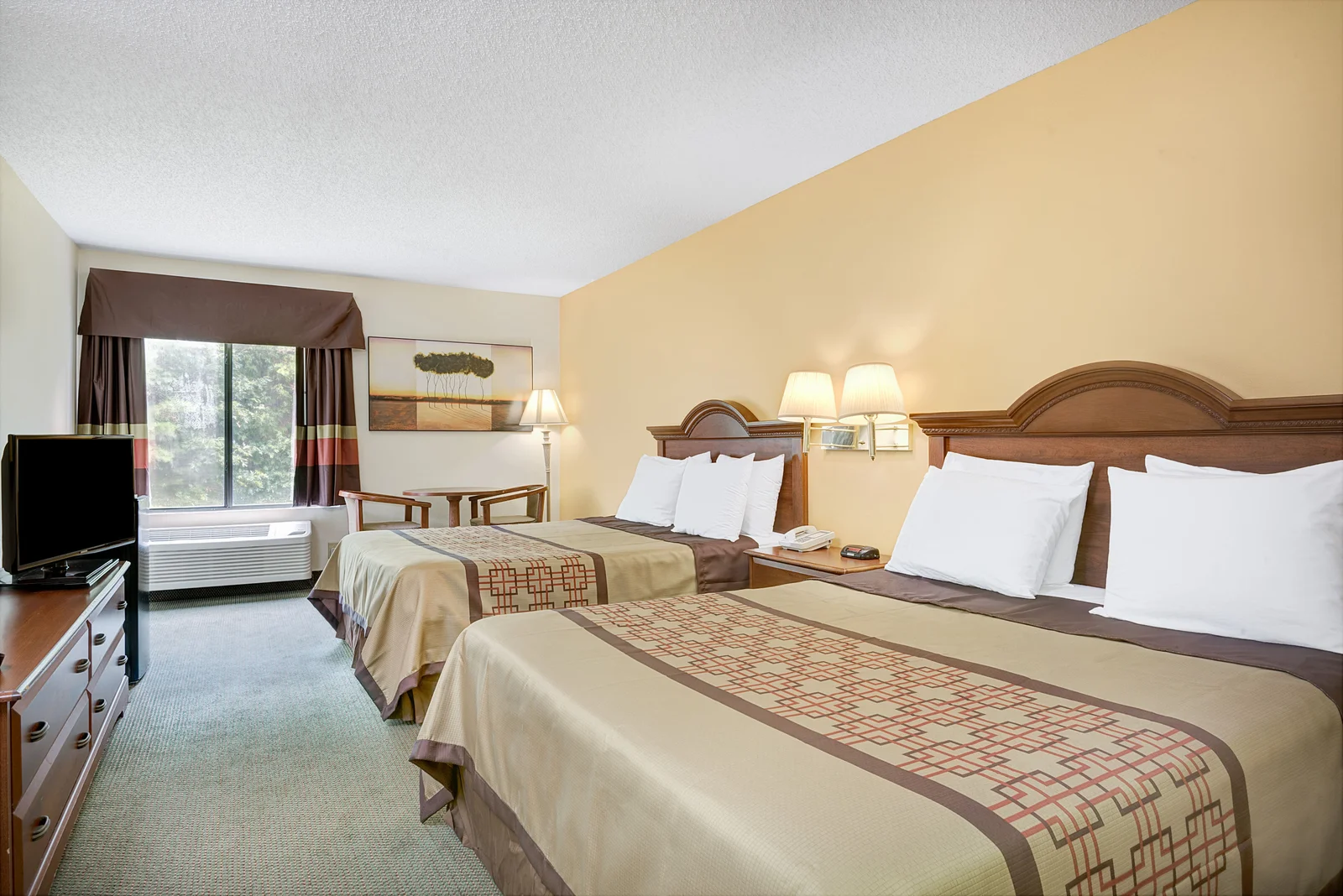 2 Queen Bed Room