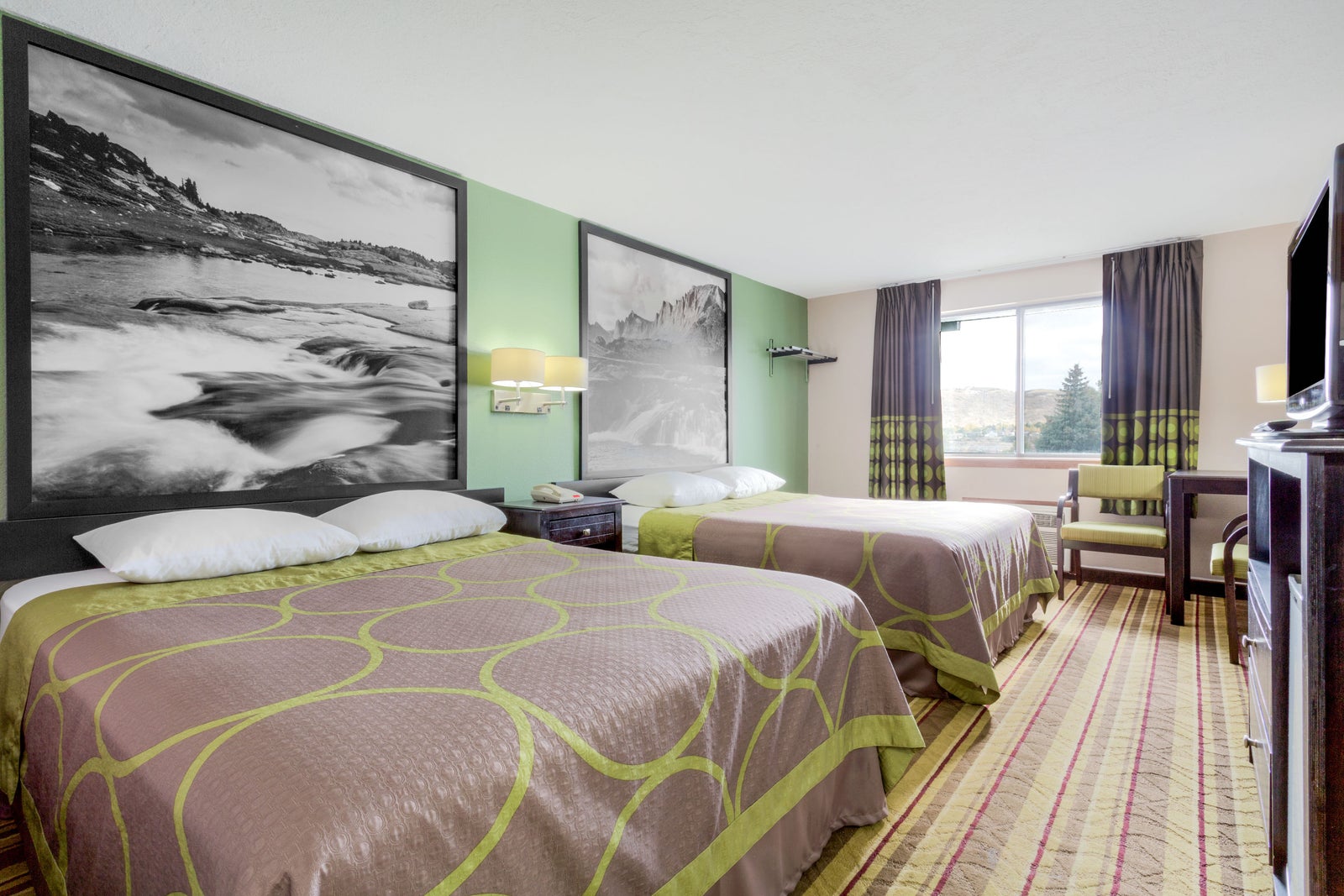 2 Queen Bed Room