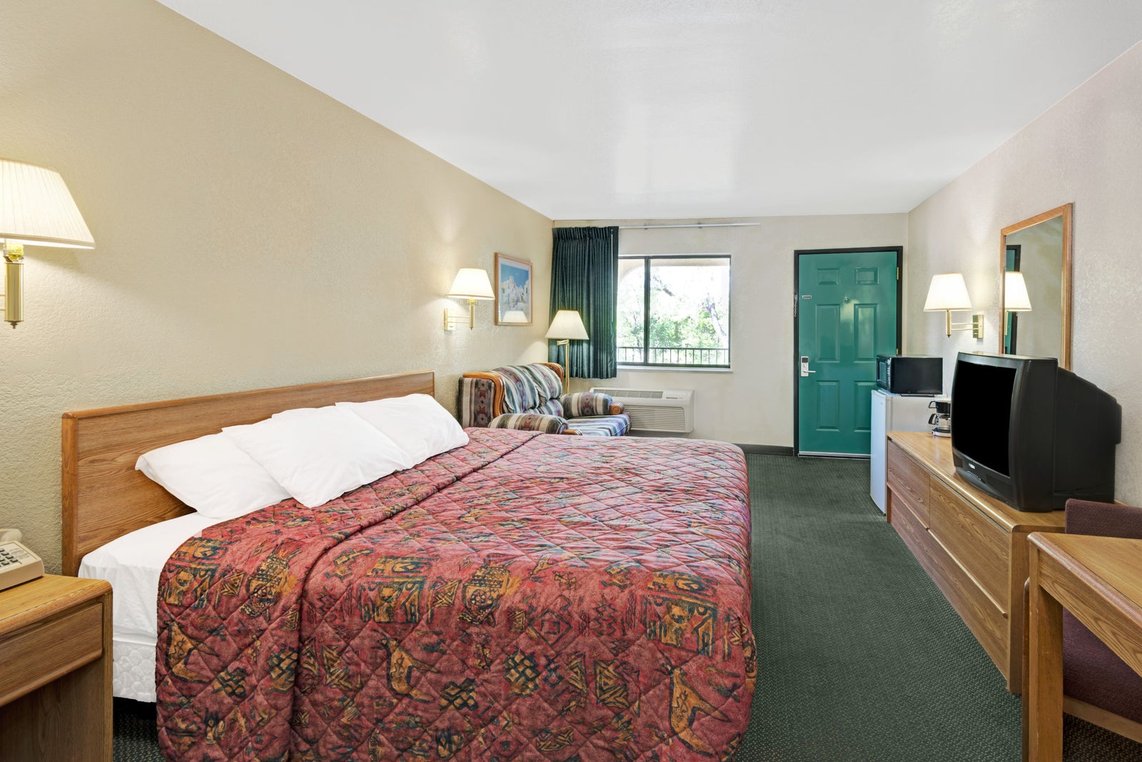 1 King Bed Room