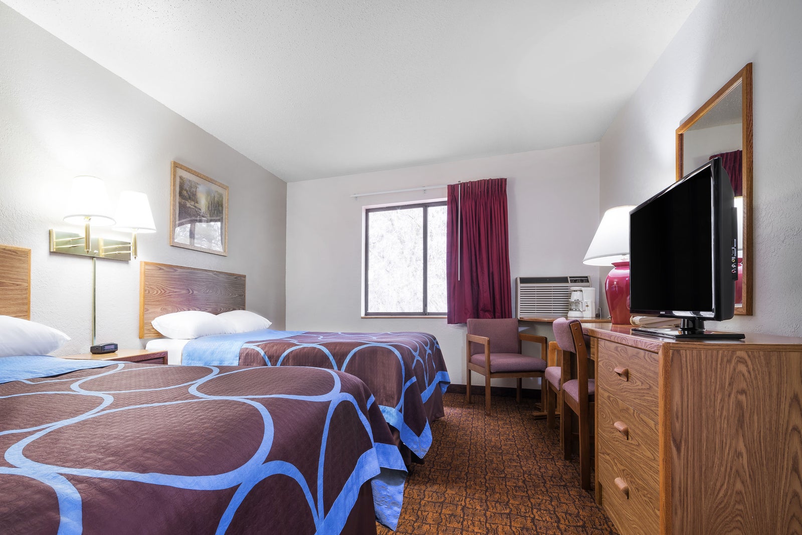 2 Double Beds Room