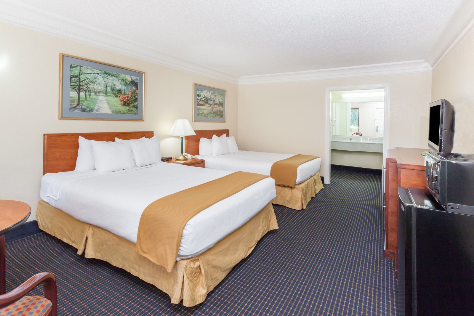 2 Double Bed Room