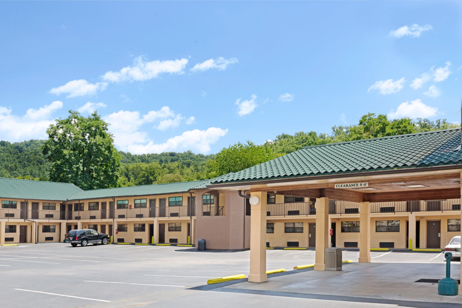Welcome to the Days Inn Cherokee Near Casino