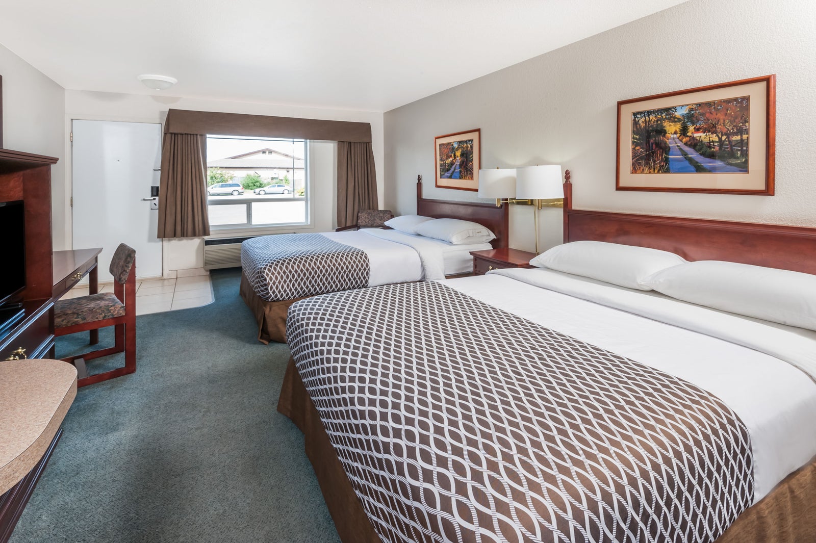 2 Queen Bed Room