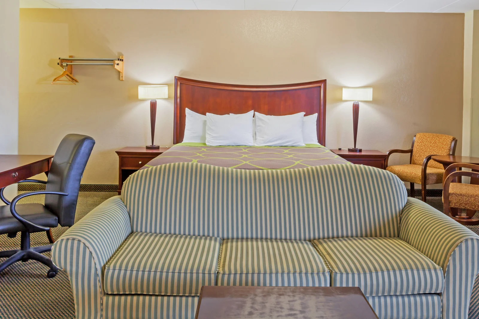 1 King Bed Suite