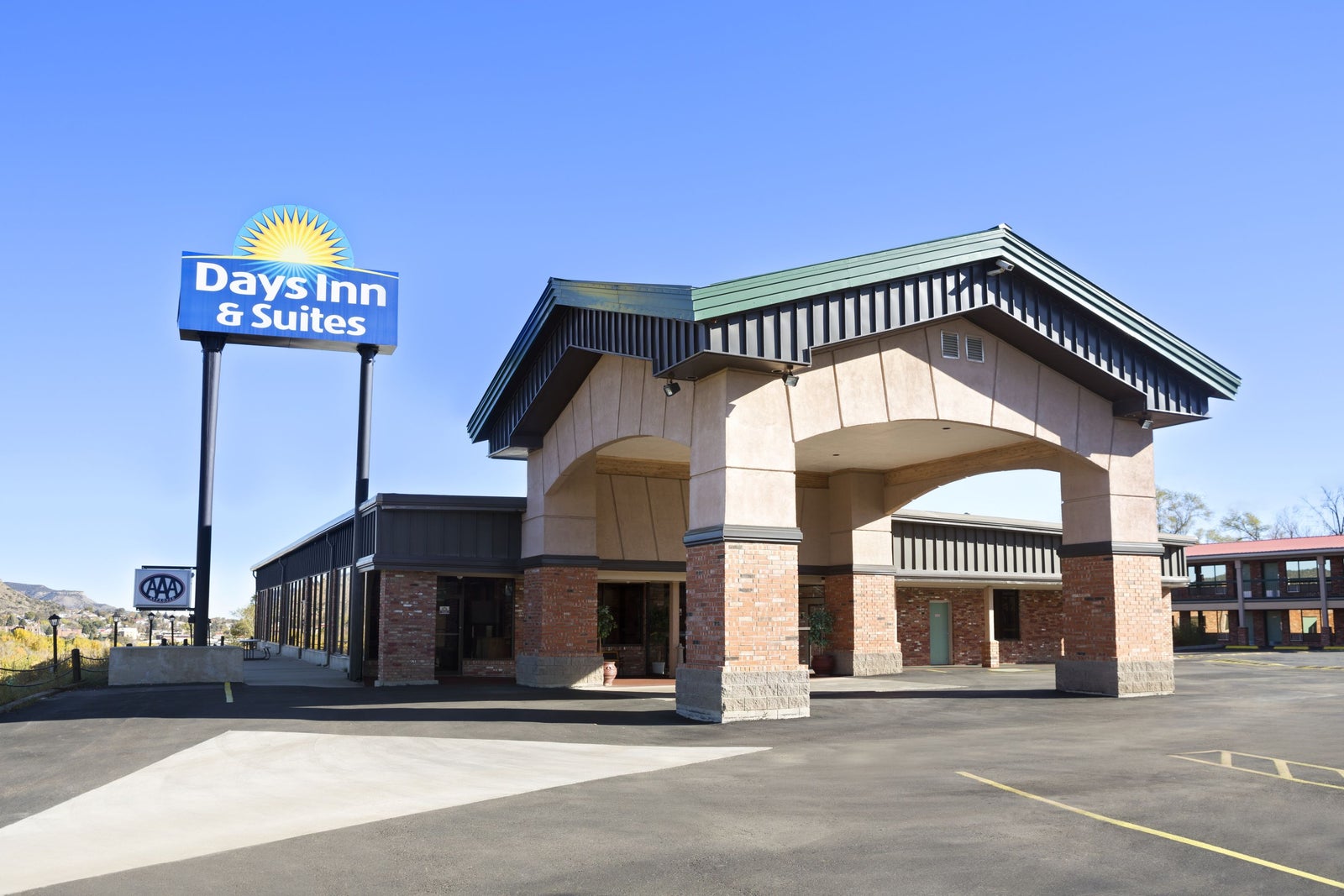 Welcome to the Days Inn Trinidad