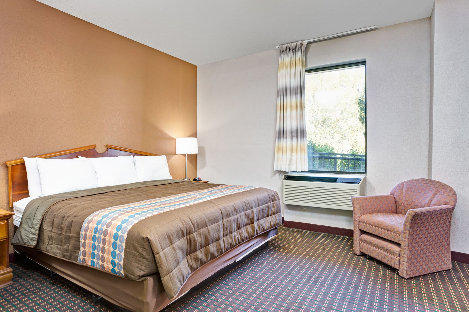 1 King Bed Room