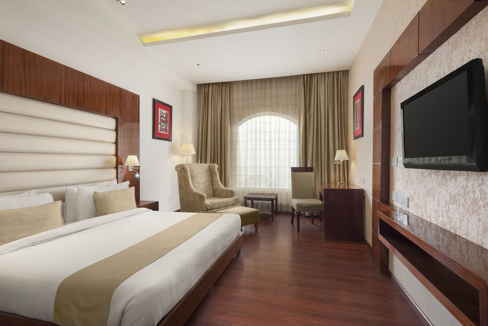 1 King Bed Executive Room