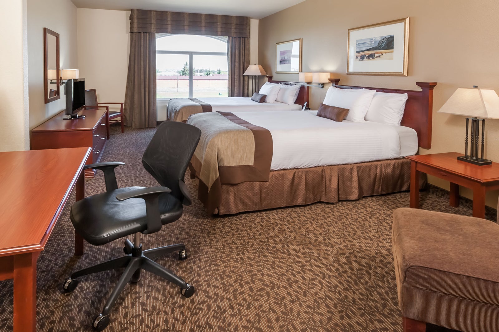 2 Queen Bed Room