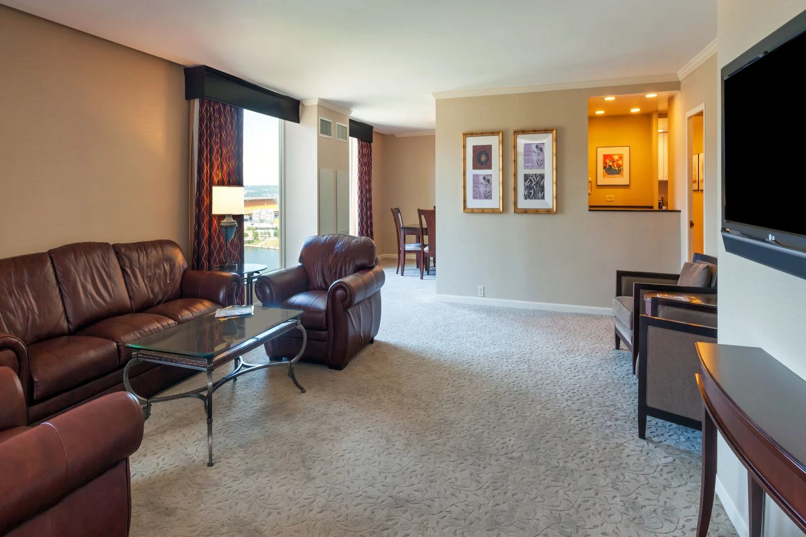 Governor's Suite: Living Room