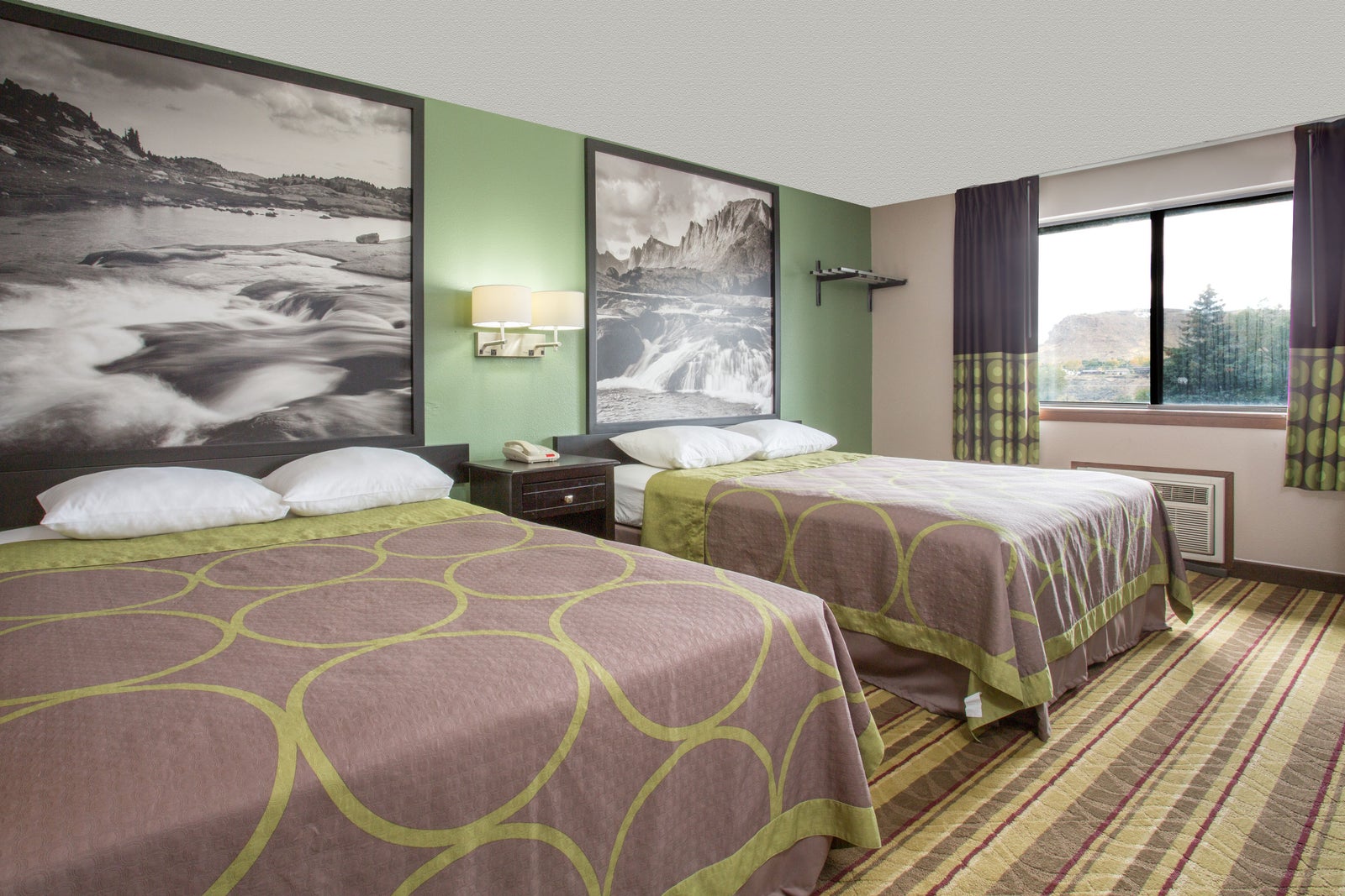 2 Queen Bed Room