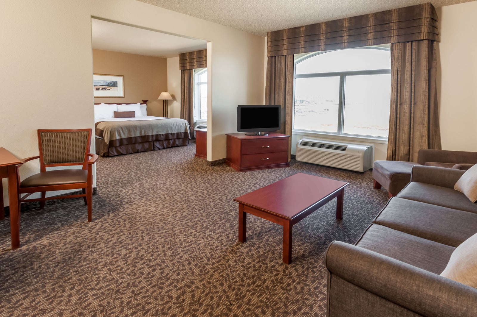 1 King Bed2Room Suite