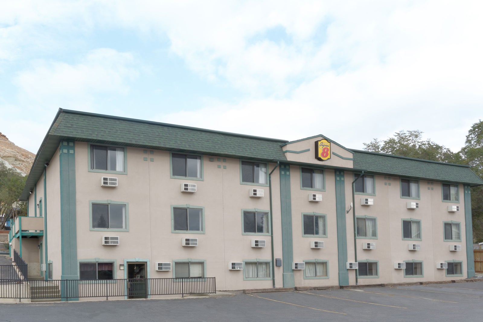 Welcome to the Super 8 Green River