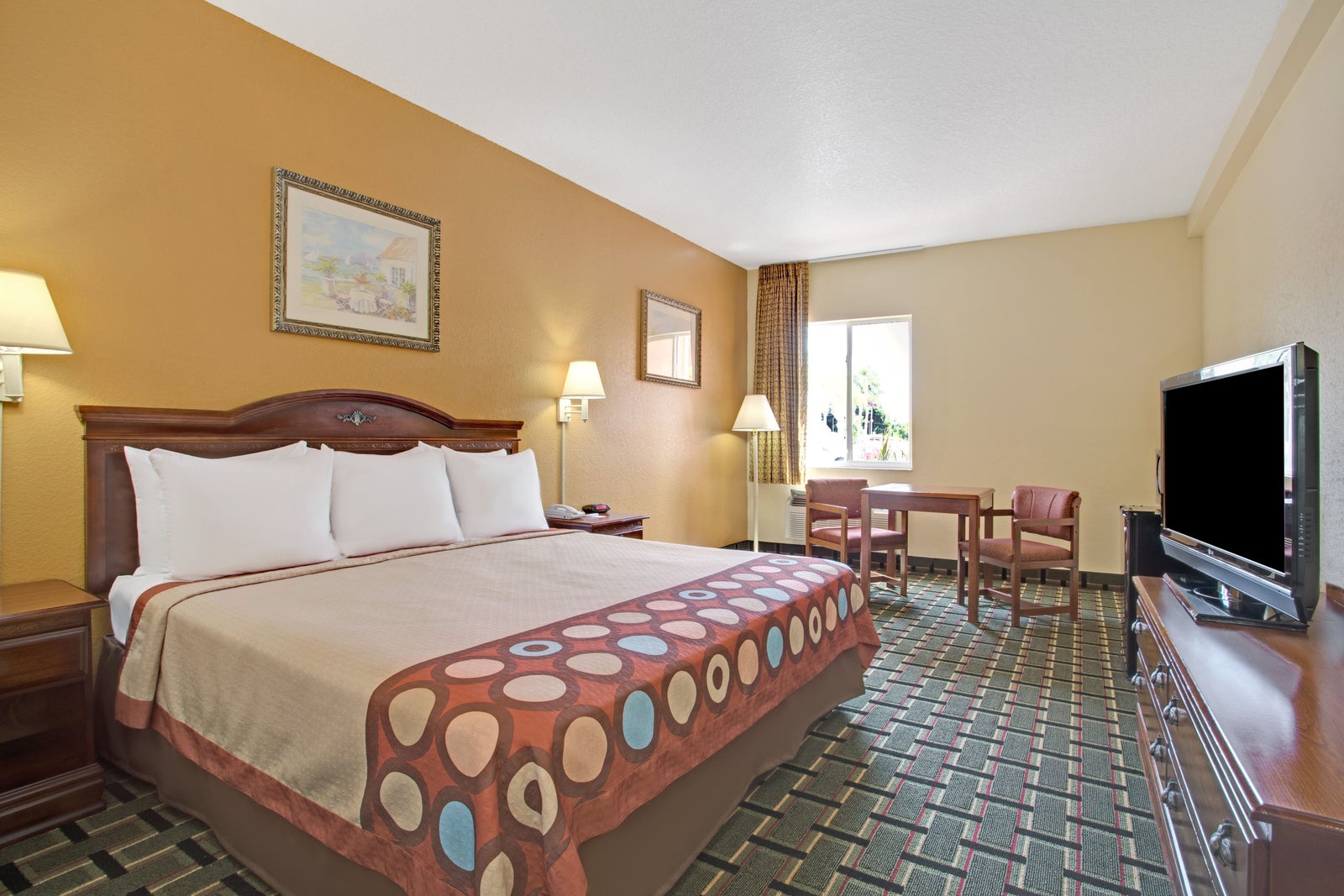 1 King Bed Room