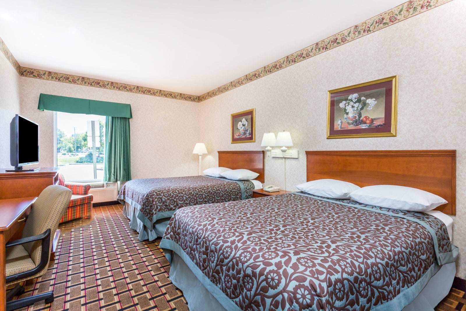 2 Queen Bed Room