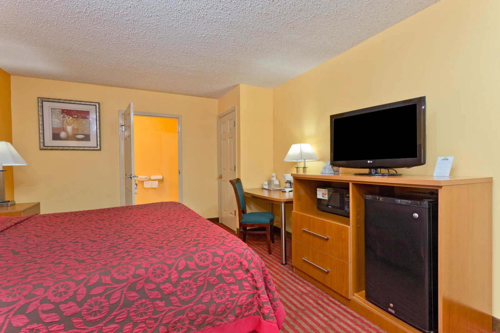 1 King Bed Suite