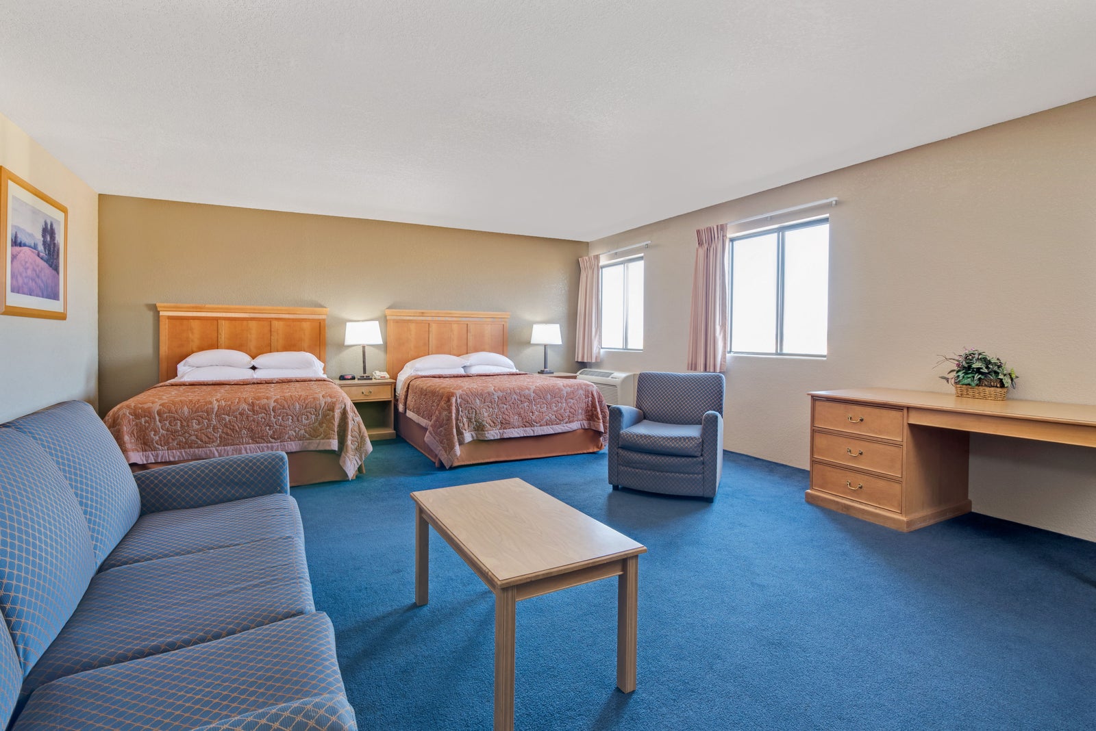 2 Queen Bed Suite
