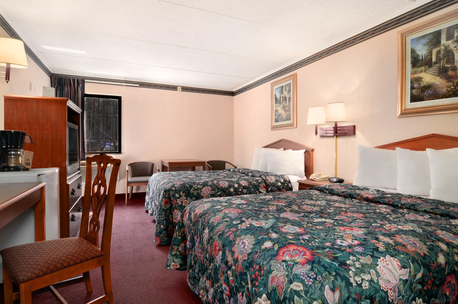 2 Queen Bed Room