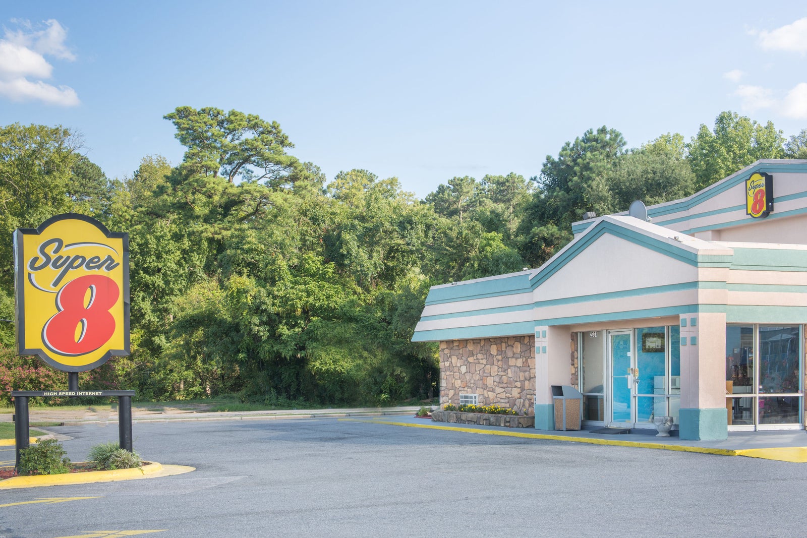 Welcome to the Super 8 Durham/University Area NC