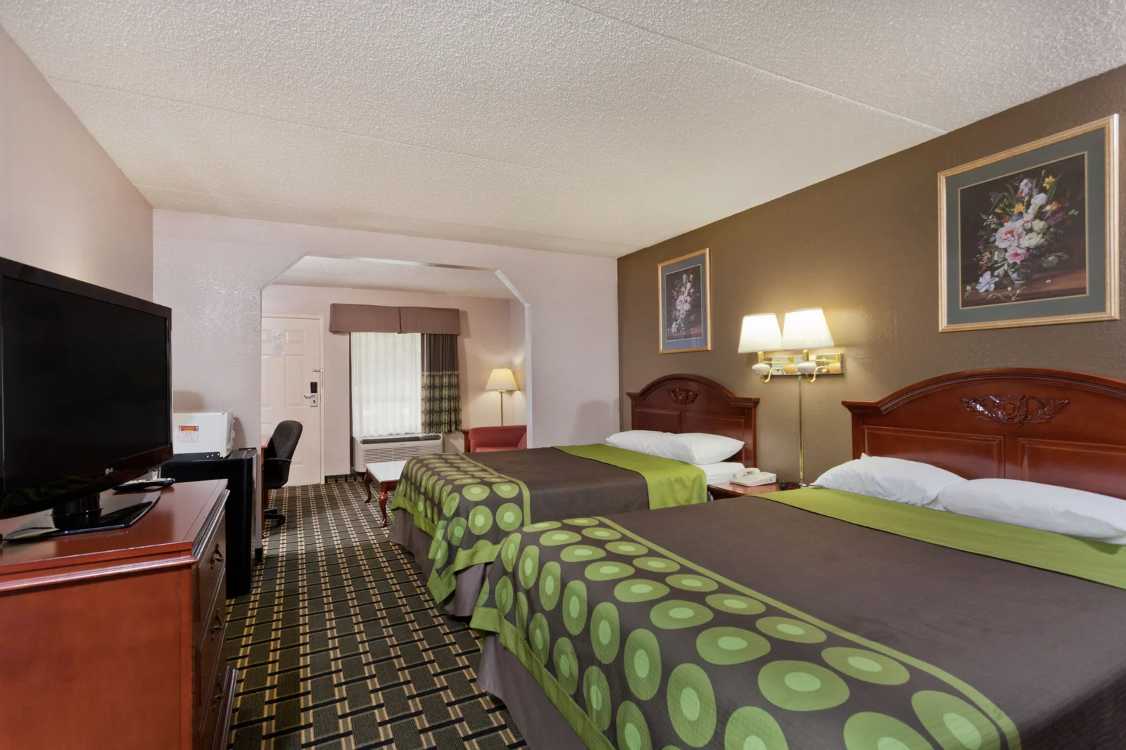 2 Queen Bed Suite