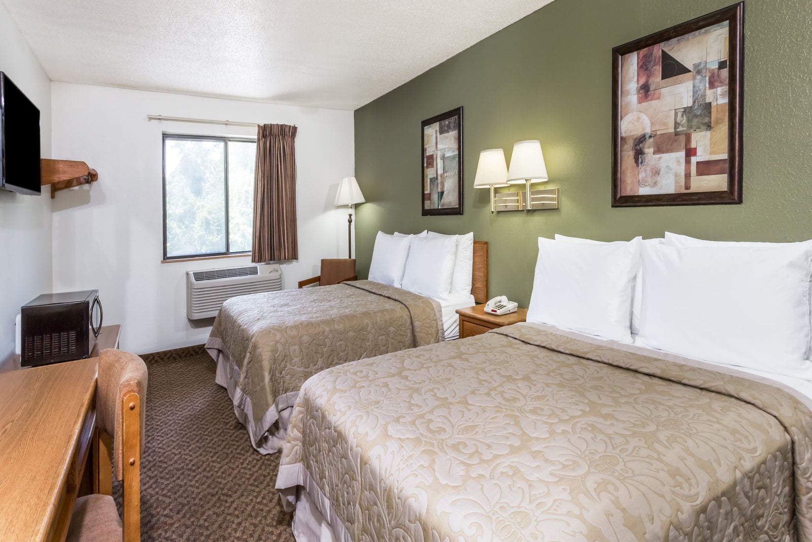 2 Double Bed Room