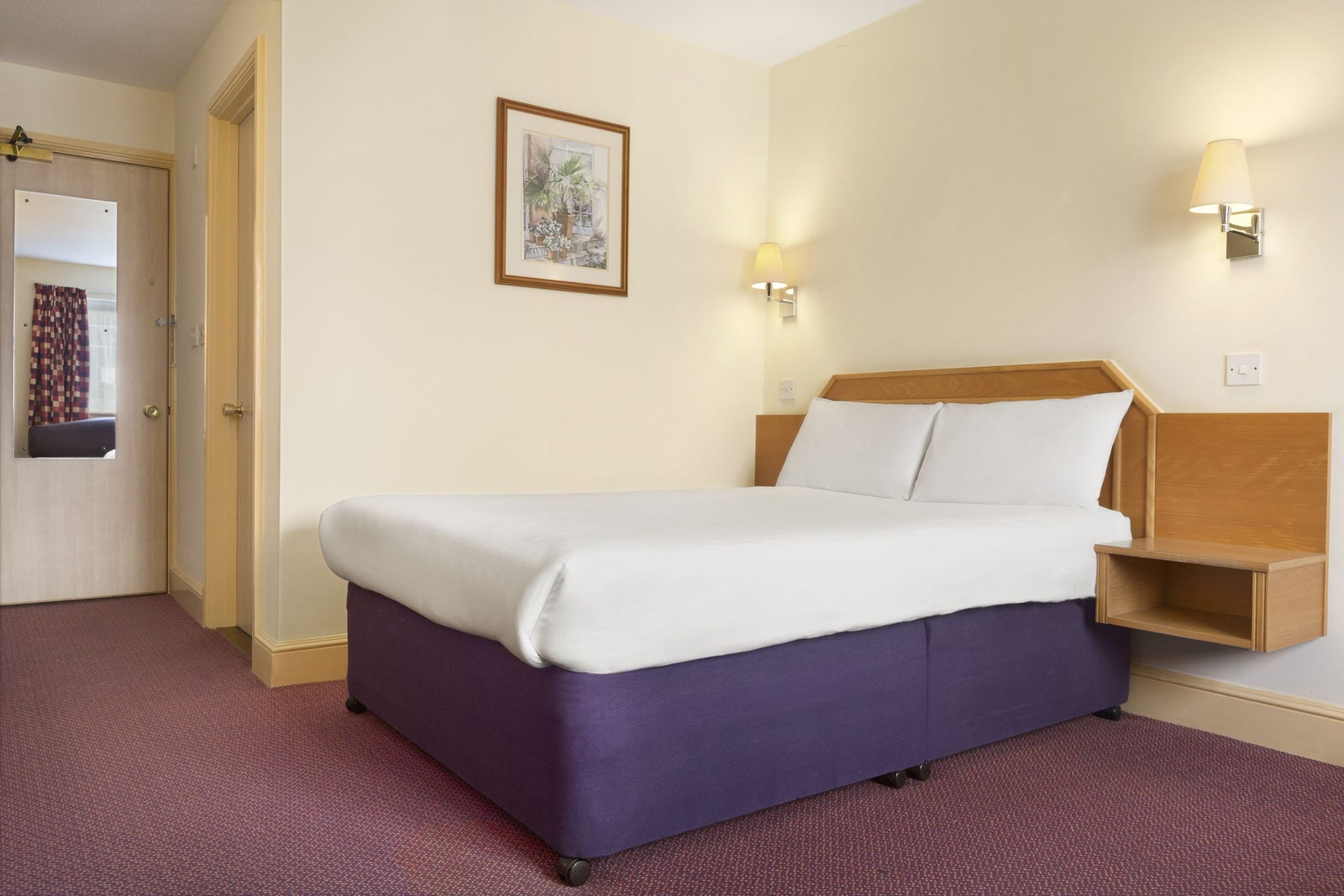 1 Double Bed and Sofa