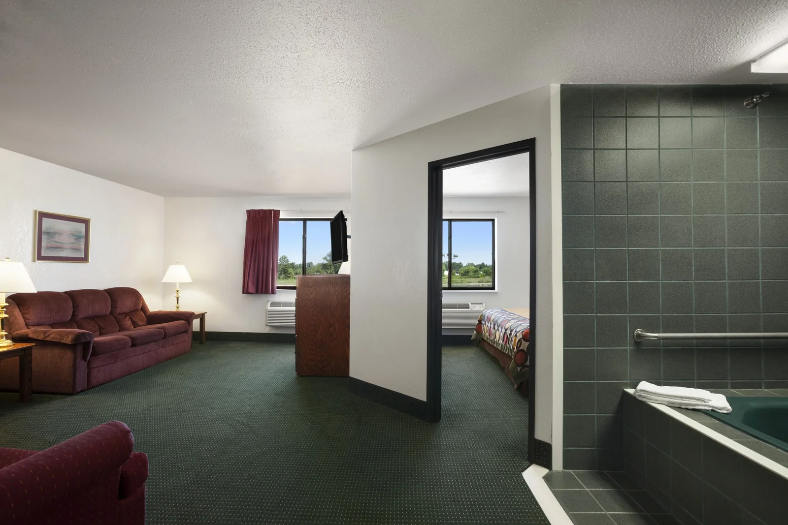Jacuzzi Suite