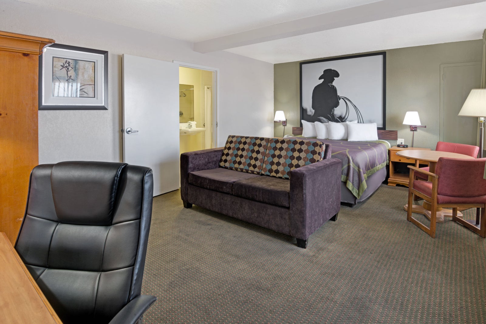 1 King Bed Room