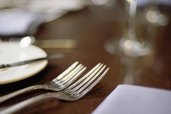 DI_pdp_dining_tablescape_2
