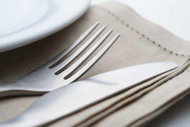 RA_pdp_dining_tablesetting_1
