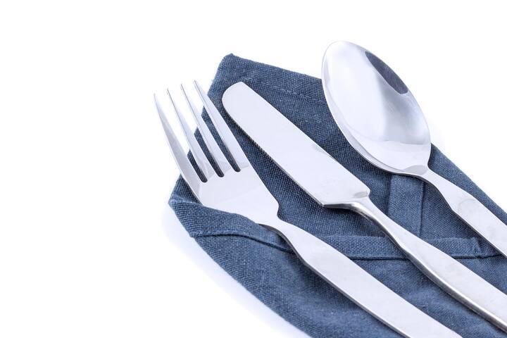 TL_pdp_dining_tablescape_1
