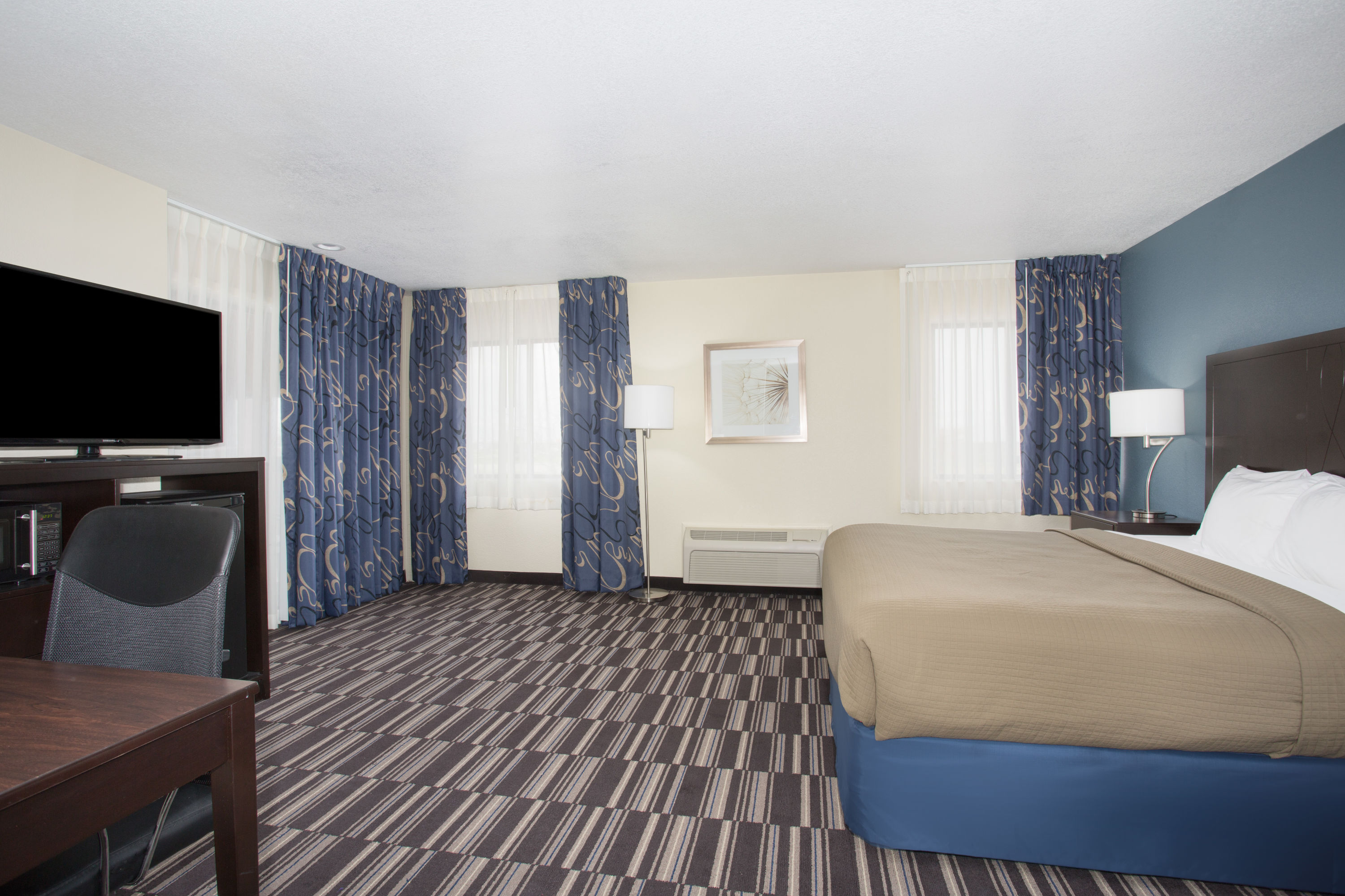 AmericInn by Wyndham Mount Pleasant suite in Mount Pleasant, Iowa