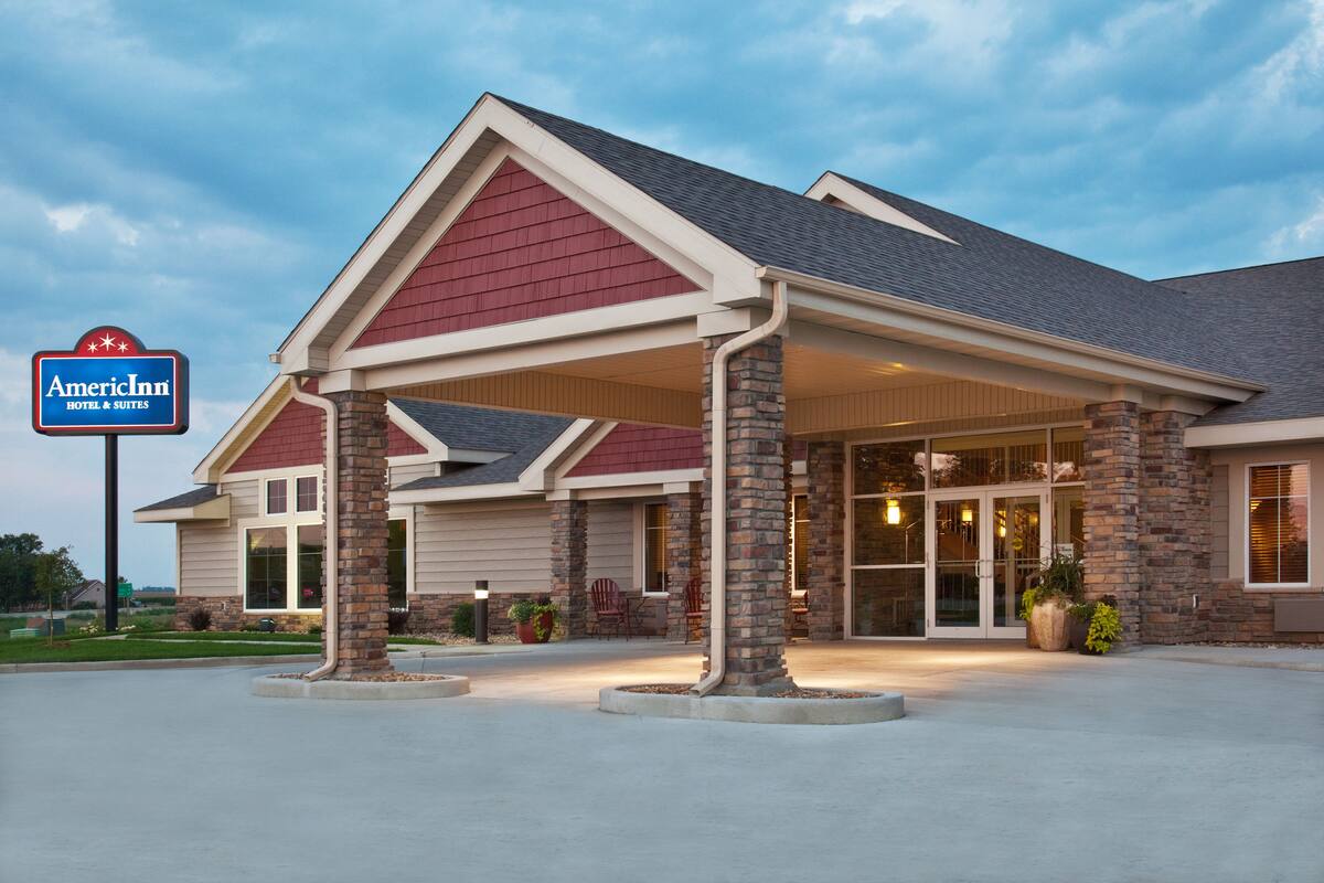 Americinn Hotel Suites Osage Hotels Ia 50461 Americinn Hotel Suites Osage