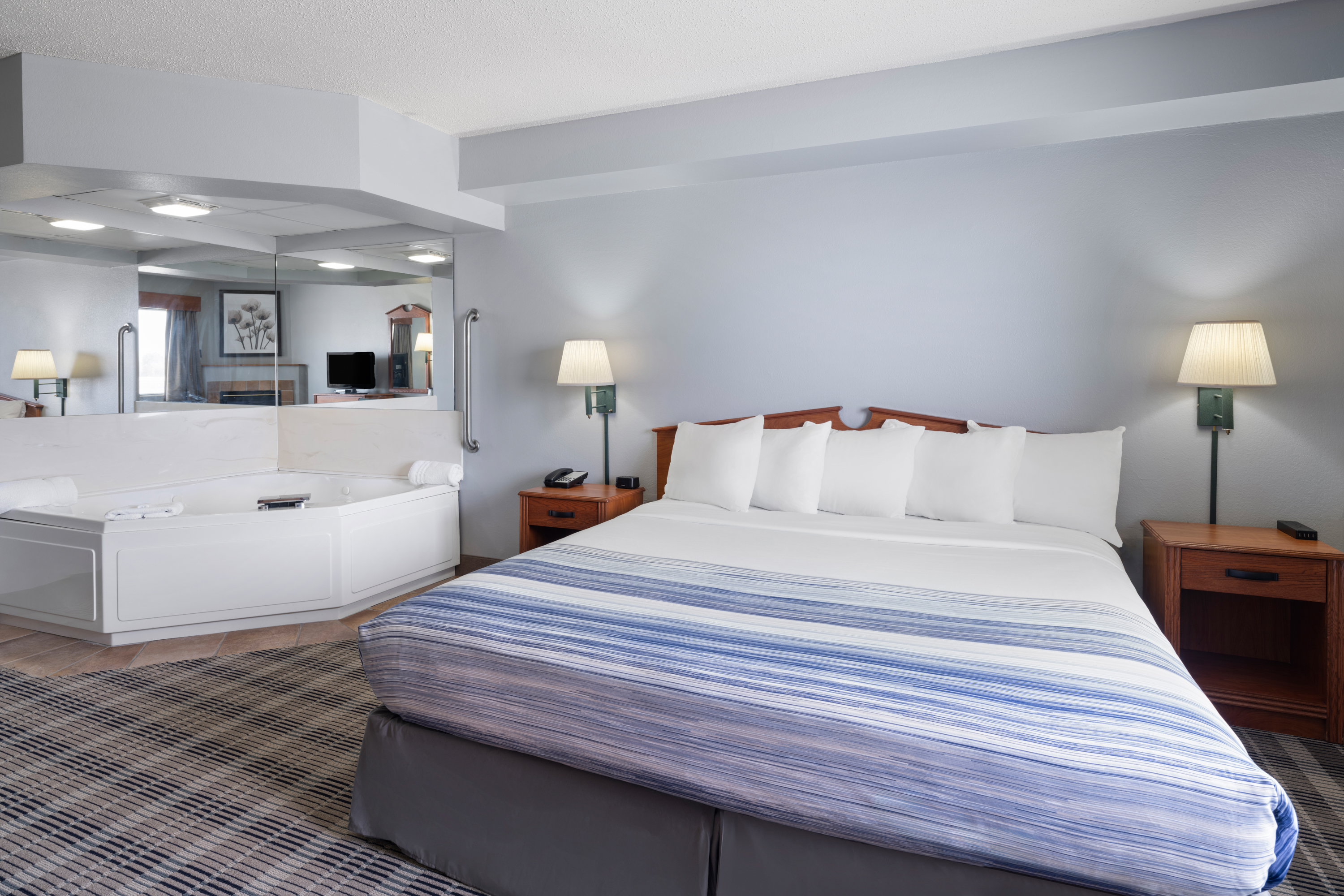 AmericInn by Wyndham Stuart suite in Stuart, Iowa