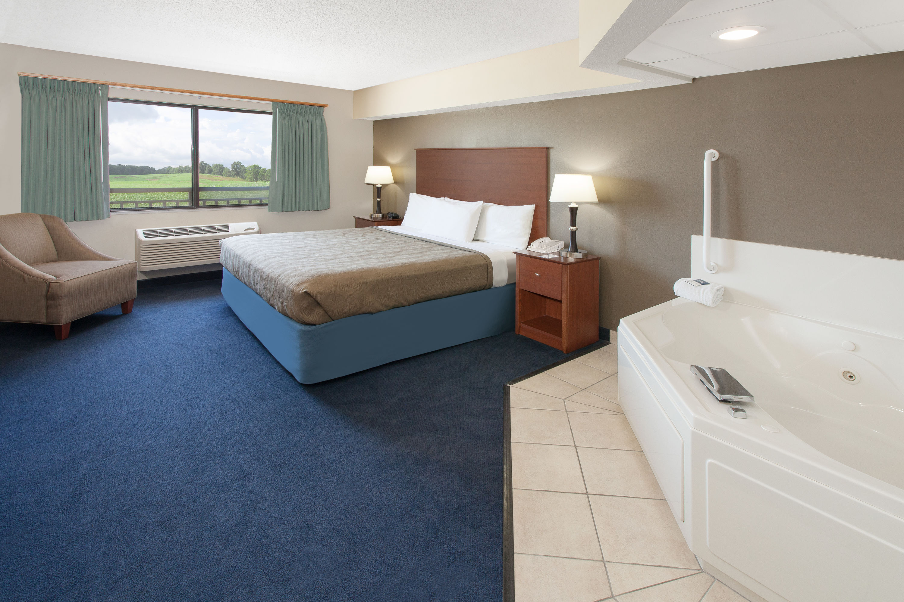 AmericInn by Wyndham Webster City suite in Webster City, Iowa