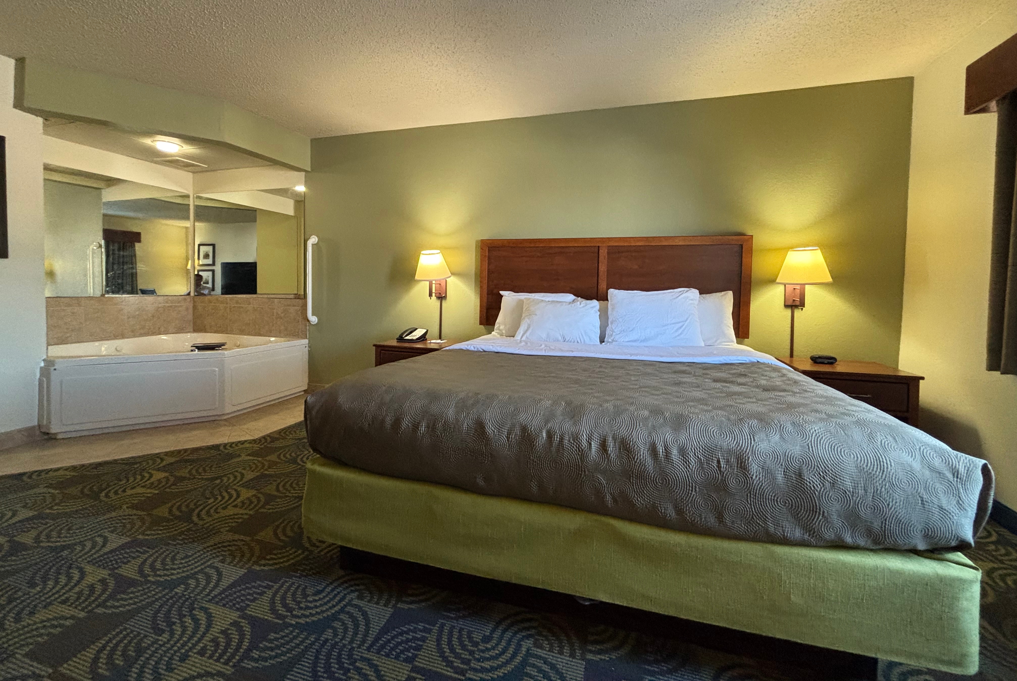 AmericInn by Wyndham Kewanee suite in Kewanee, Illinois