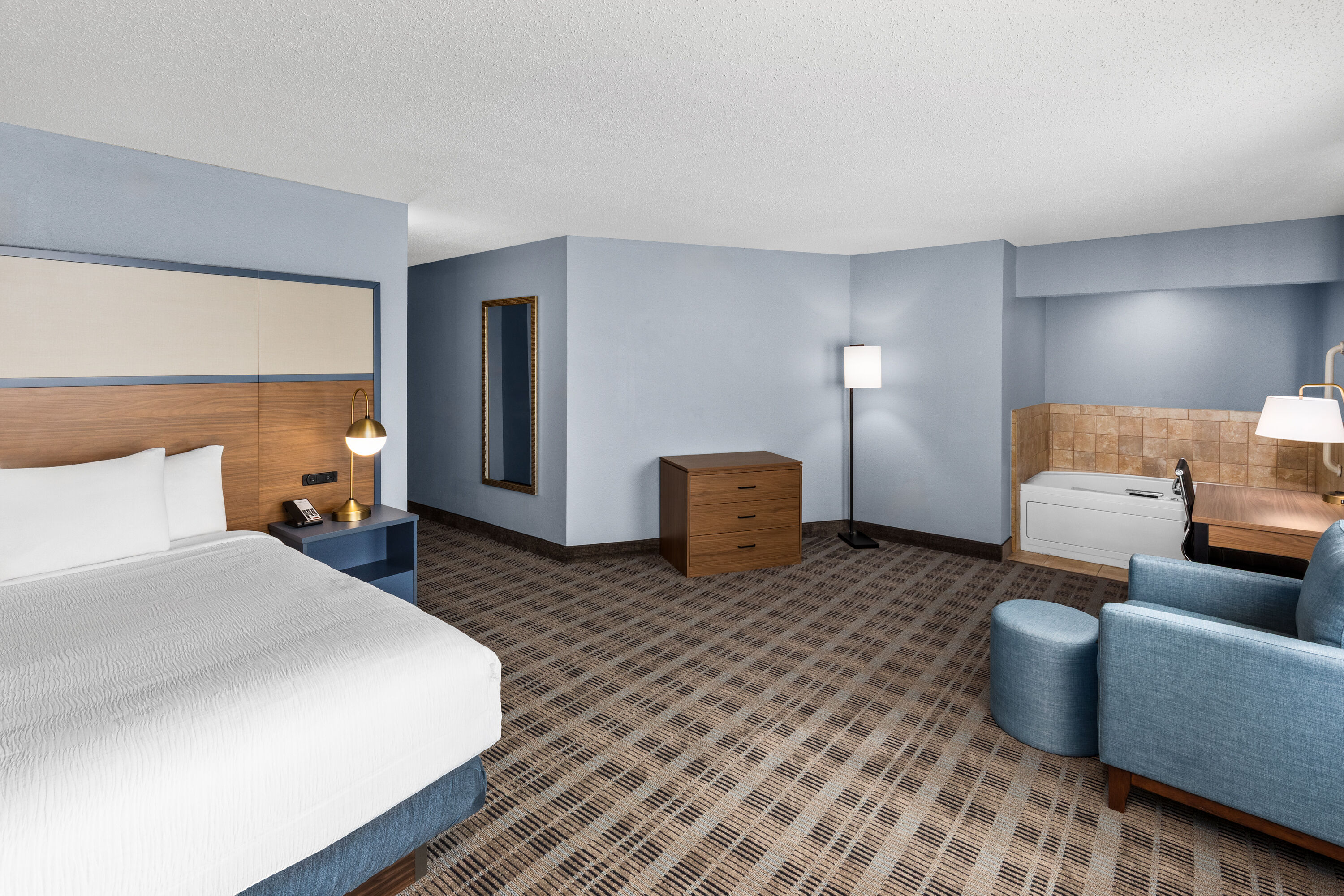 AmericInn by Wyndham Monmouth hot tub suite in Monmouth, Illinois
