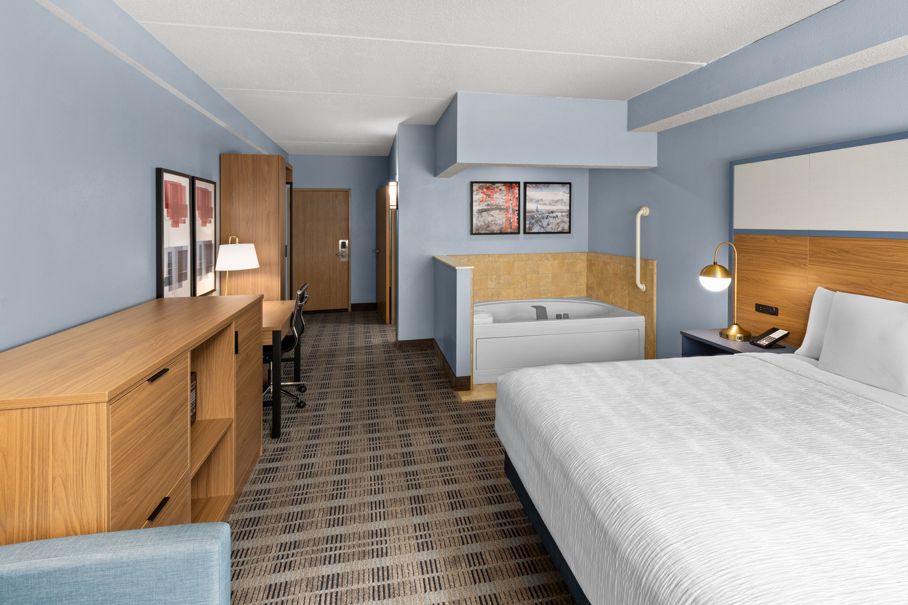 AmericInn by Wyndham Monmouth hot tub suite in Monmouth, Illinois