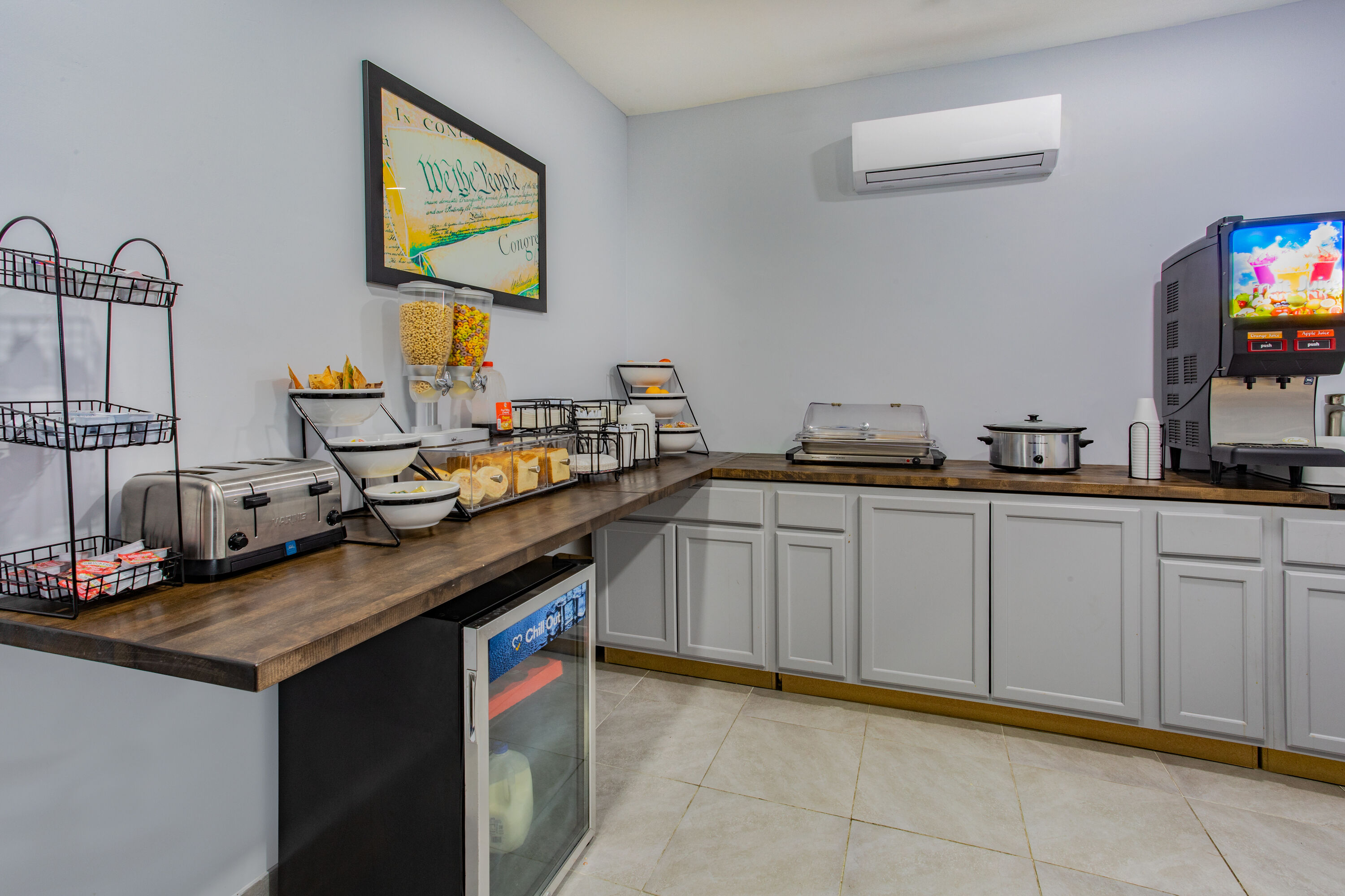 AmericInn by Wyndham Quincy restaurant breakfast area with seating in Quincy, Illinois